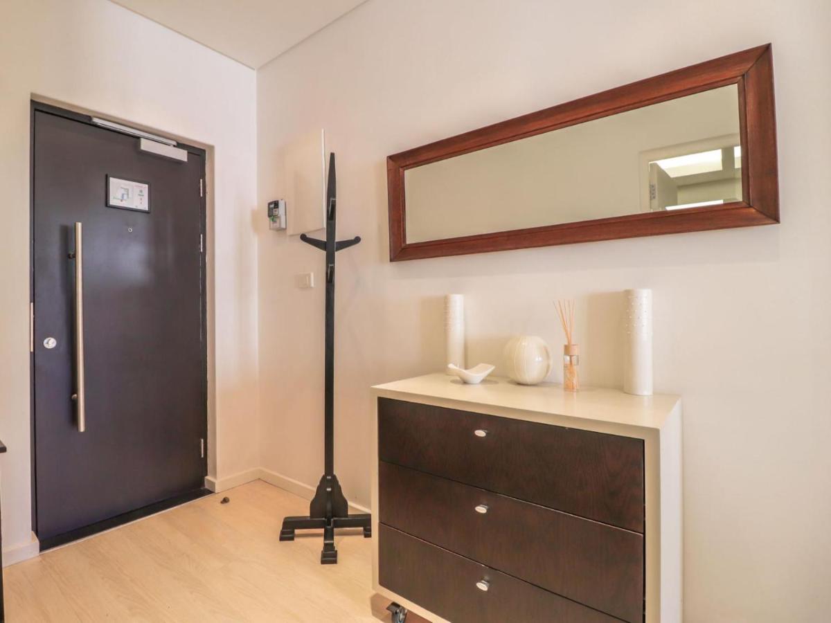 Mandela Place Apartment เคปทาวน์ ภายนอก รูปภาพ